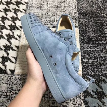 CHRISTIAN LOUBOUTIN LOW TOP SNEAKER – CLS023