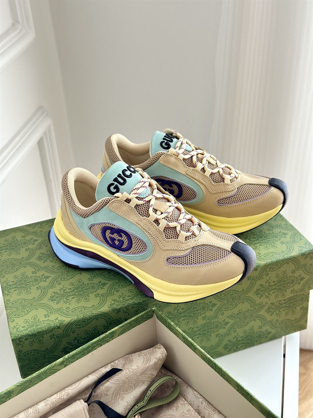 GUCCI RUN SNEAKERS – GCC118