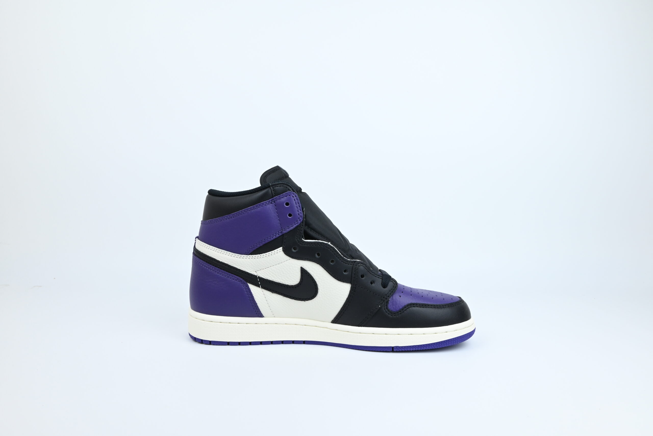 Air Jordan 1 Retro High OG GS ‘Court Purple’
