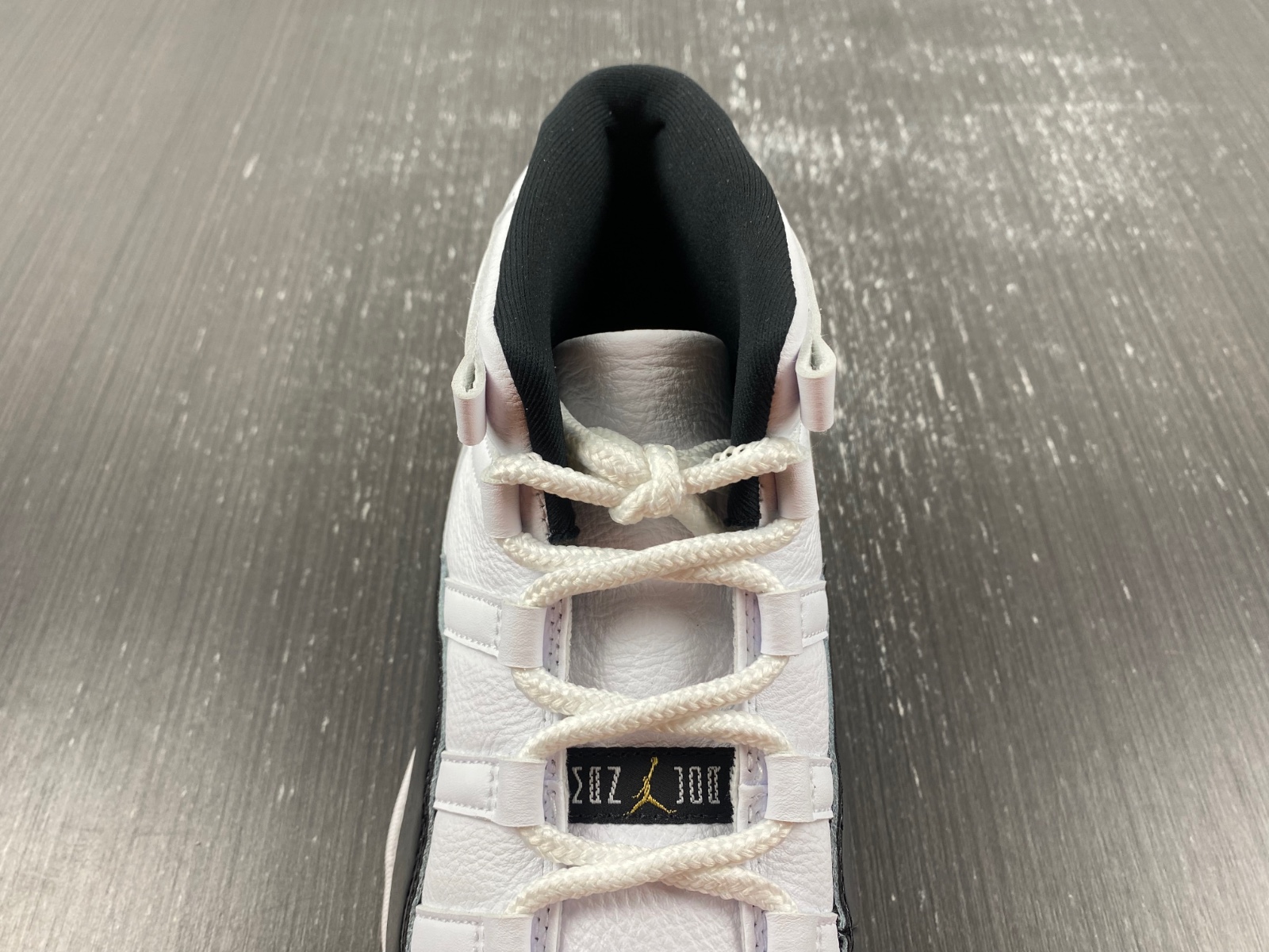 Air Jordan 11 Gratitude