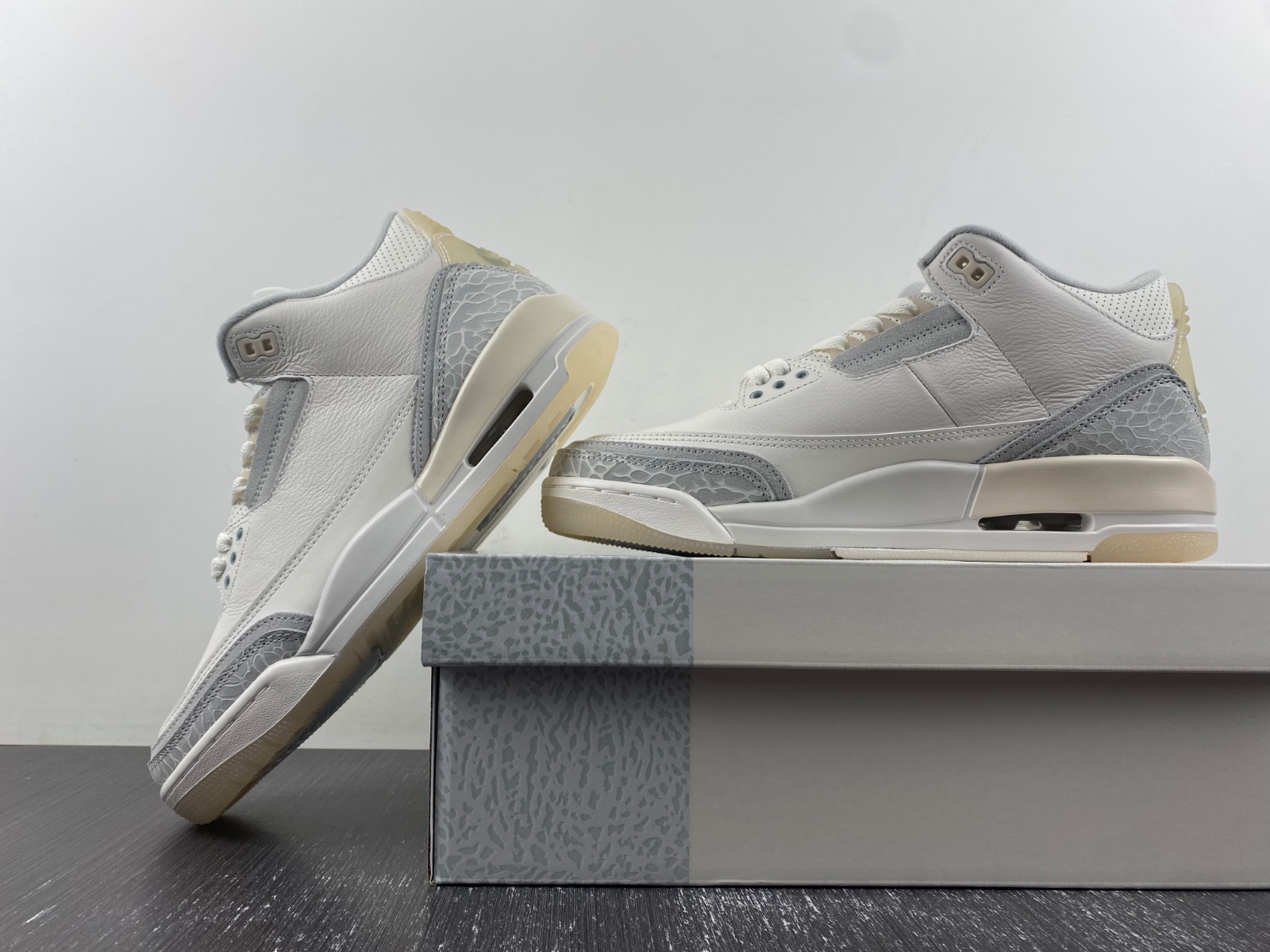 Air Jordan 3 Retro SE Craft Ivory