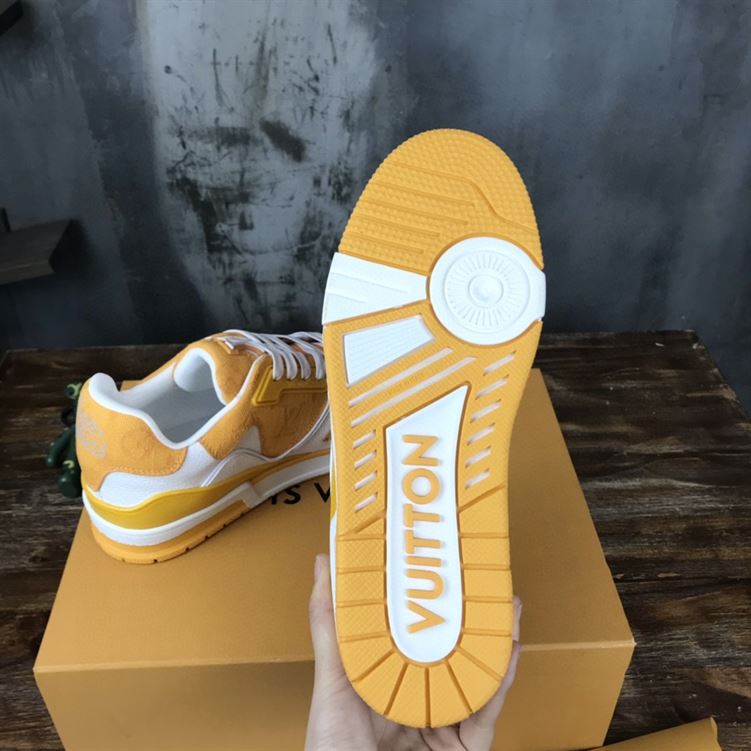 LOUIS VUITTON TRAINER SNEAKER – LVS033