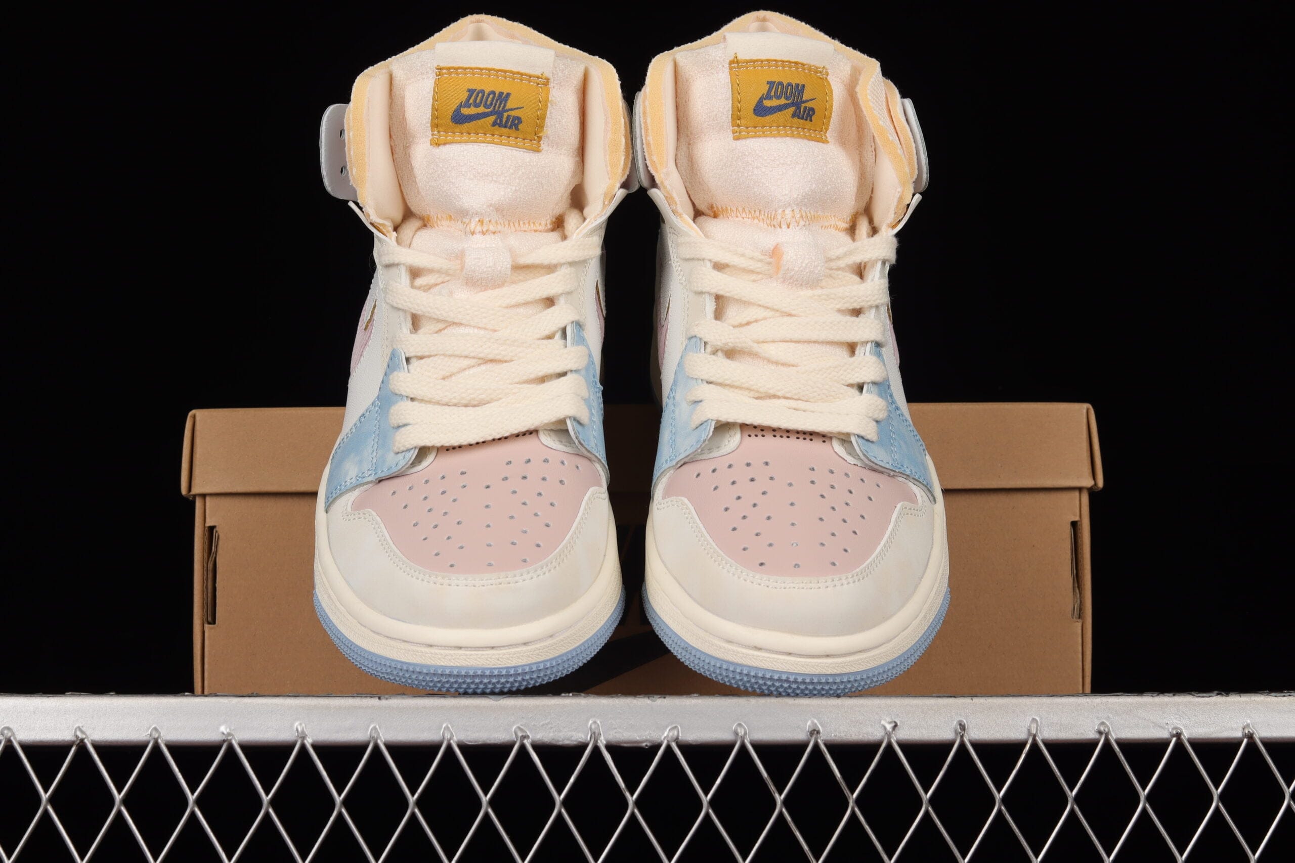 Jordan 1 High Zoom Air CMFT Pink Oxford (W)