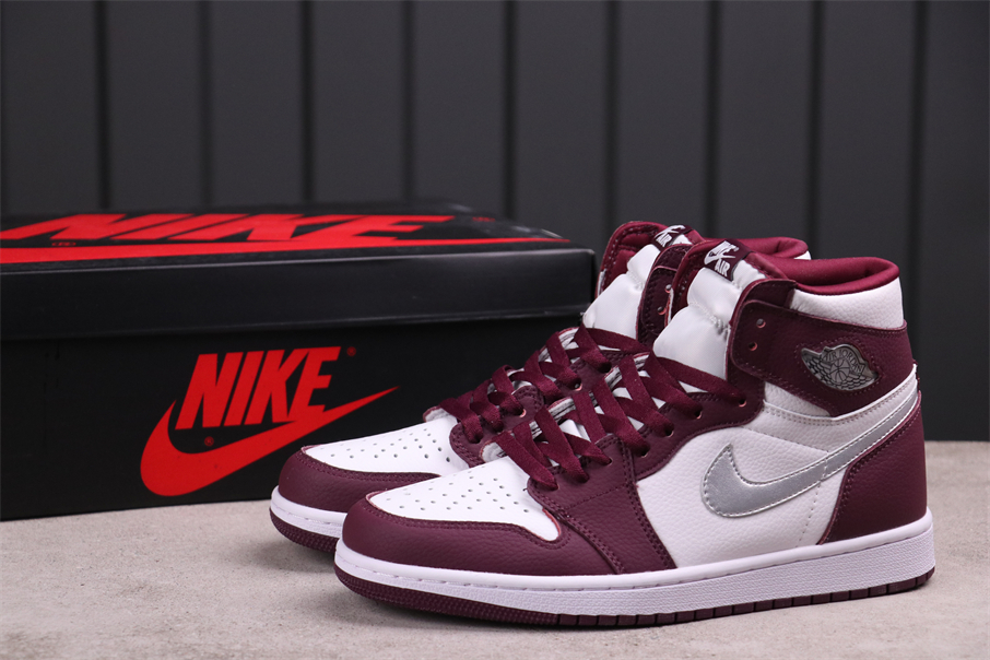 Jordan 1 Retro High OG Bordeaux