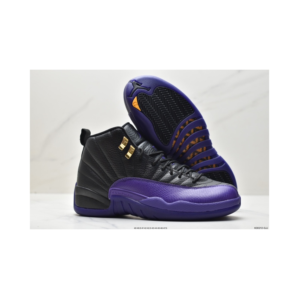 Air Jordan 12 