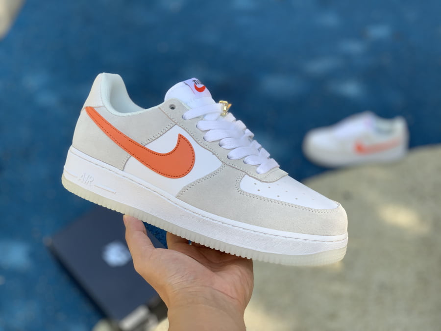 NIKE AIR FORCE 1 ’07 DA8302-101