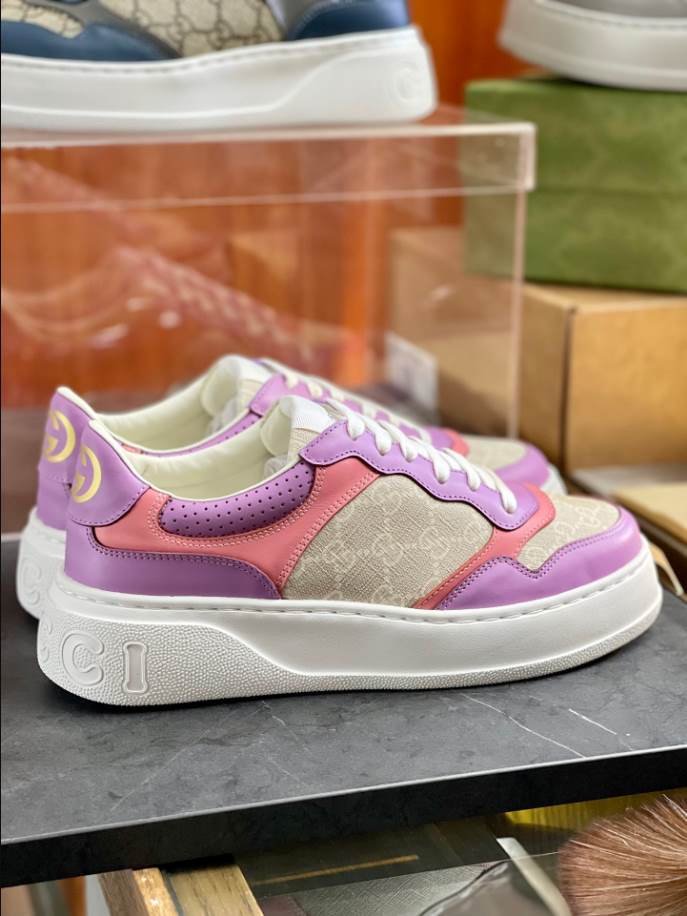 Gucci GG Supreme Canvas Purple Sneakers – GCC198