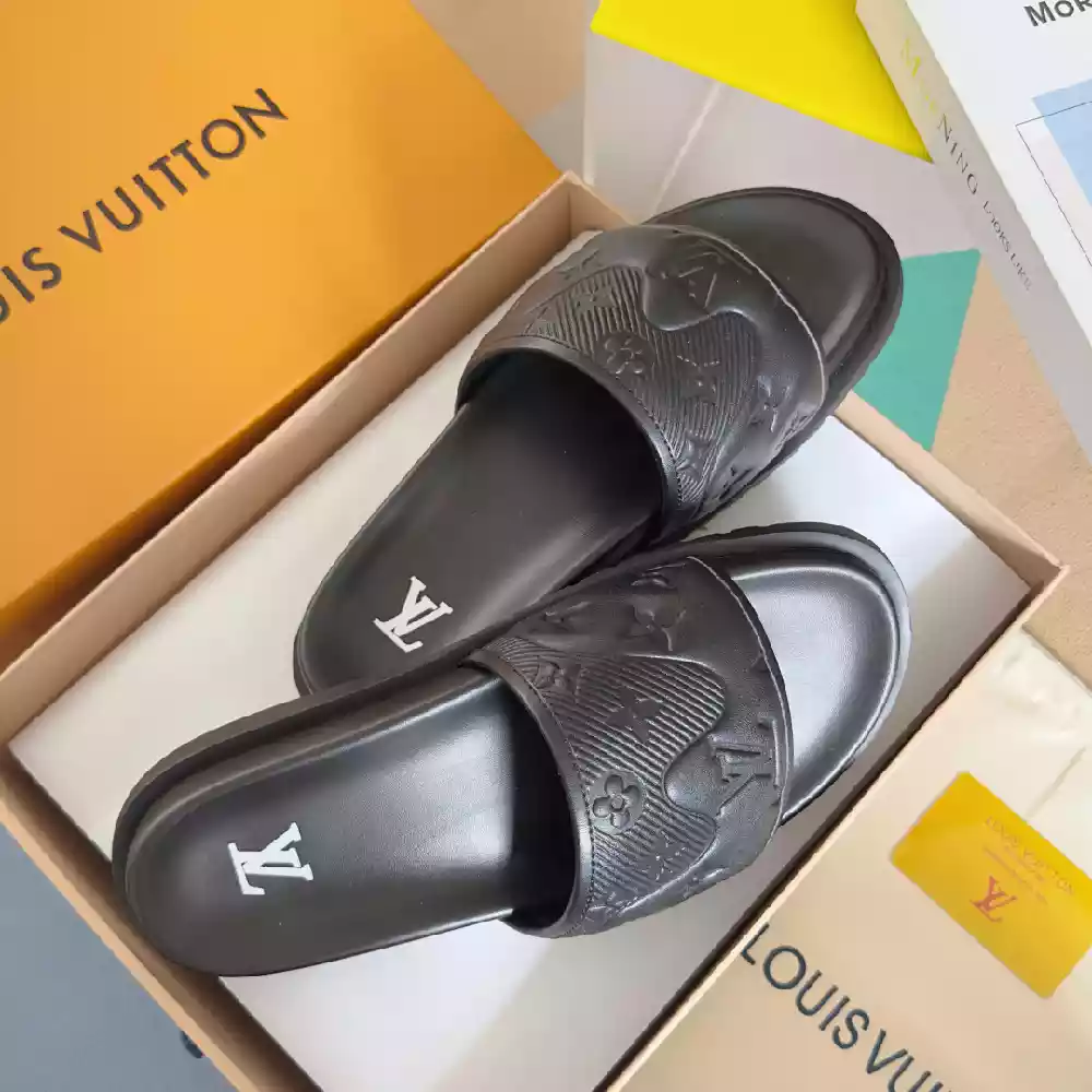 LOUIS VUITTON PALM LEATHER PREMIUM SLIDE – LVSD056