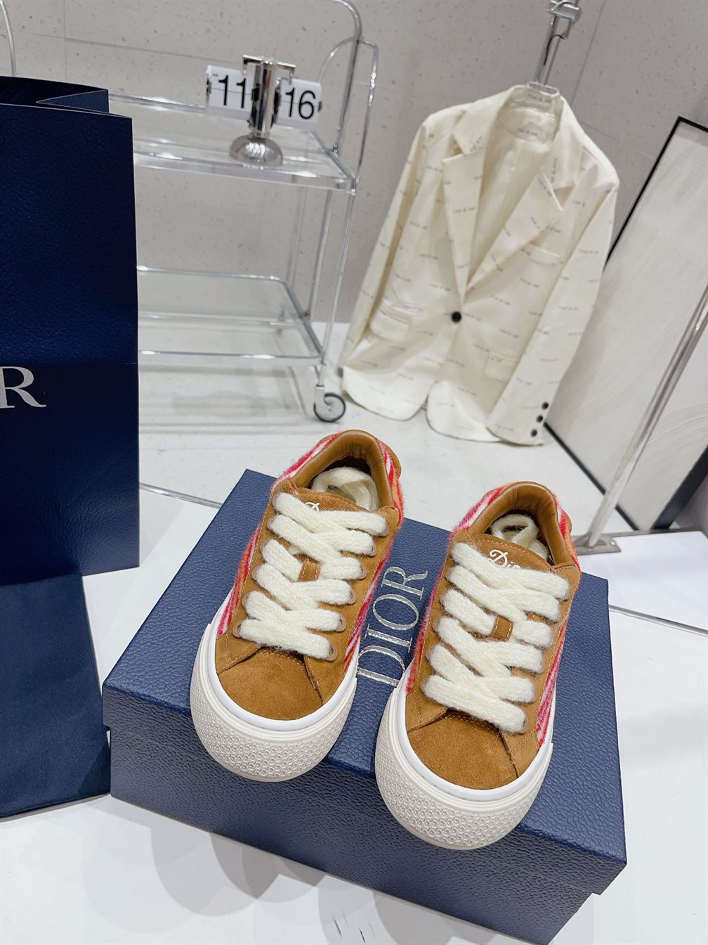 DIOR TEARS B33 SNEAKER LIMITED AND NUMBERED EDITION – DO137