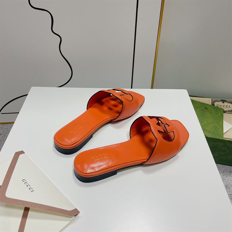 GUCCI WOMEN’S INTERLOCKING G CUT-OUT SLIDE SANDAL – GSL015
