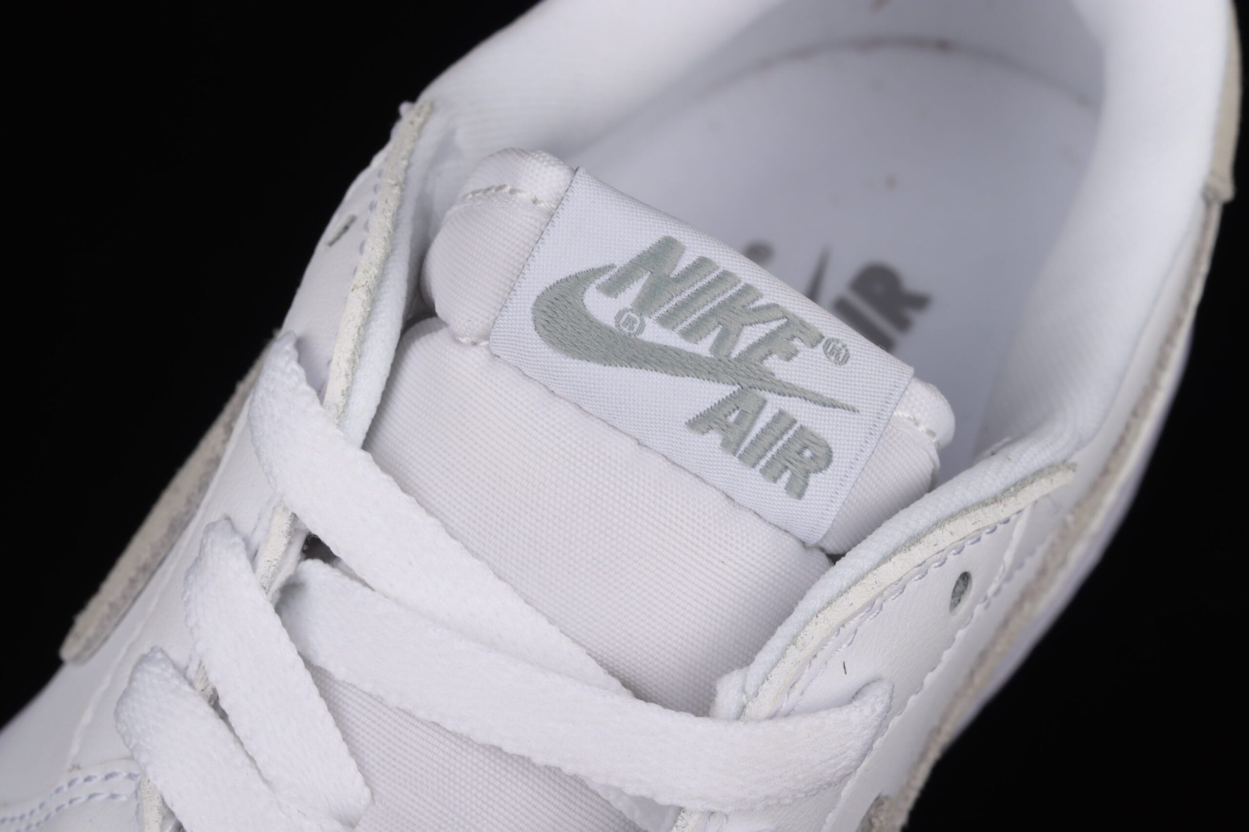 Jordan 1 Low OG Neutral Grey