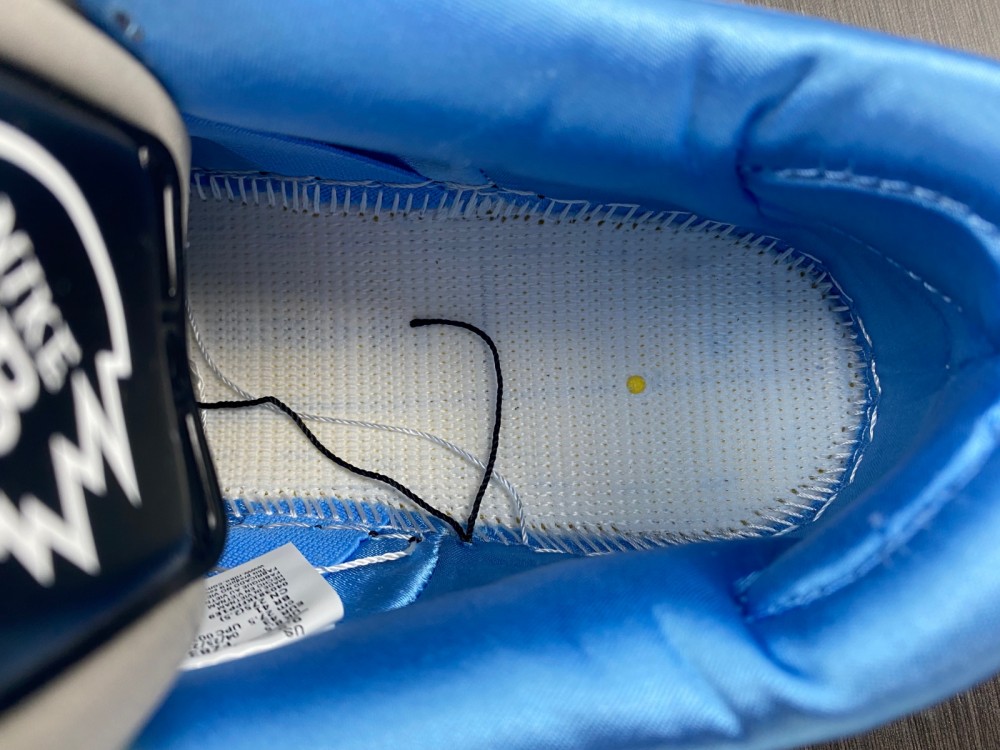 The Powerpuff Girls x Nike SB Dunk Low “Bubbles”