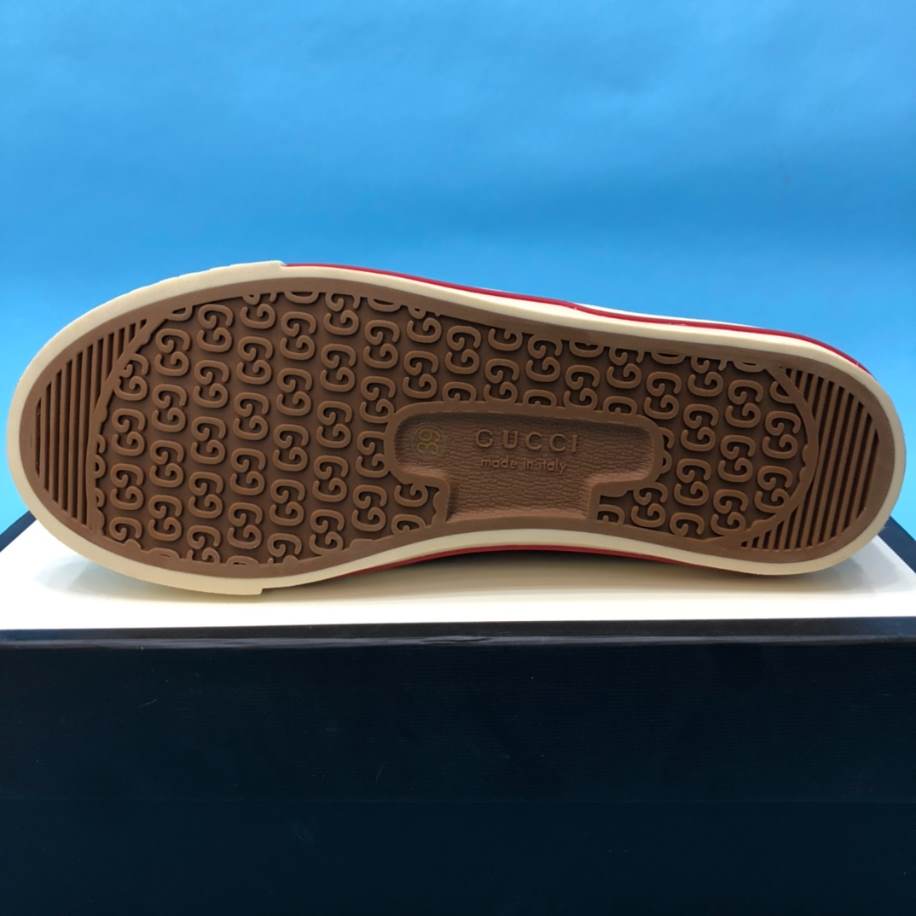 Gucci Off The Grid Black White Sneakers – GCC186