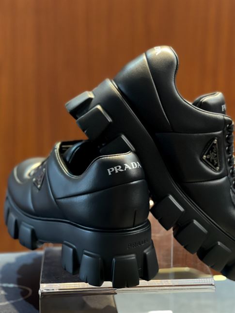 PRADA SOFT PADDED NAPPA LEATHER LACE-UP SHOES – PRS054