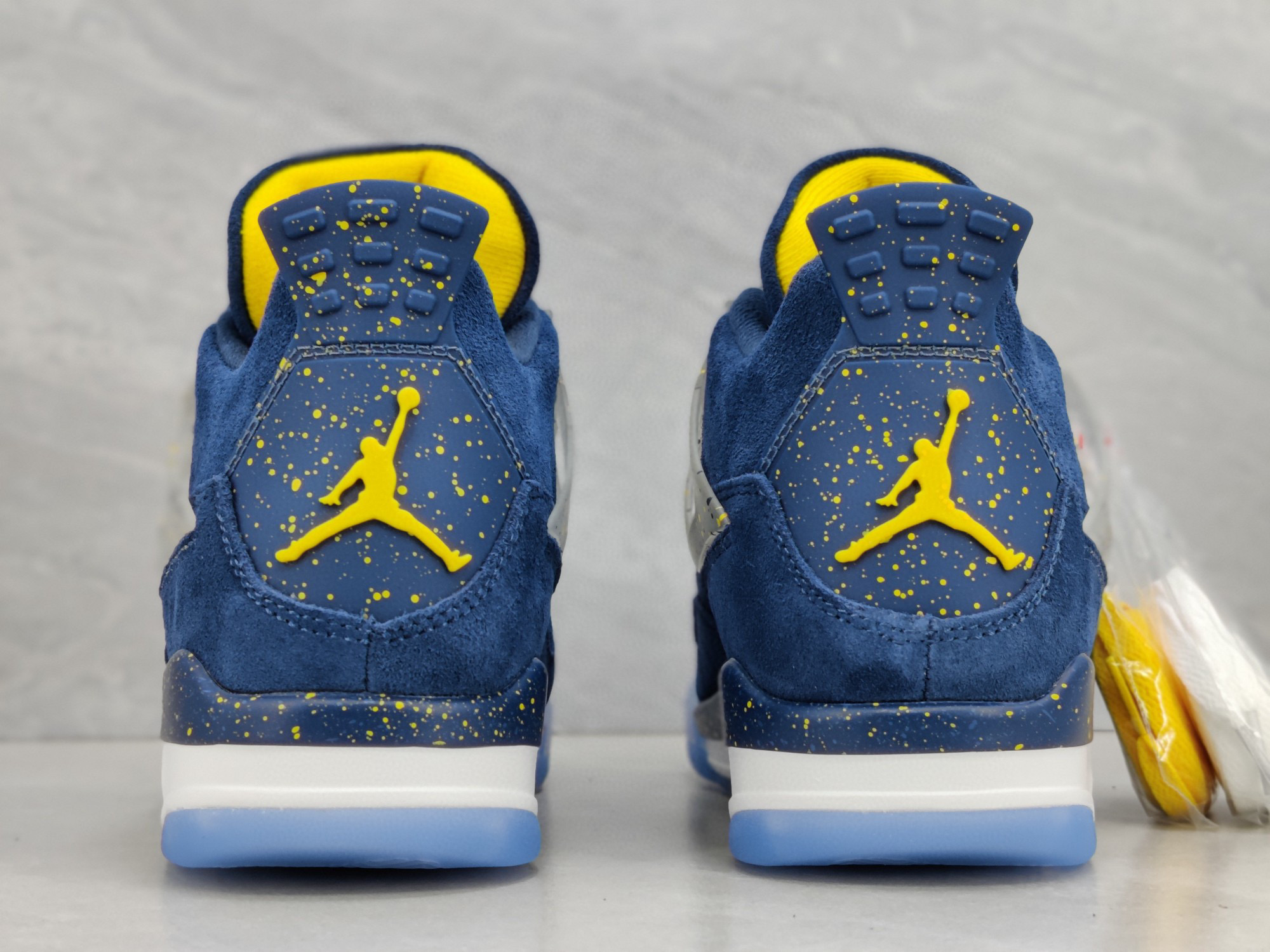 Jordan 4 Retro Michigan (PE)