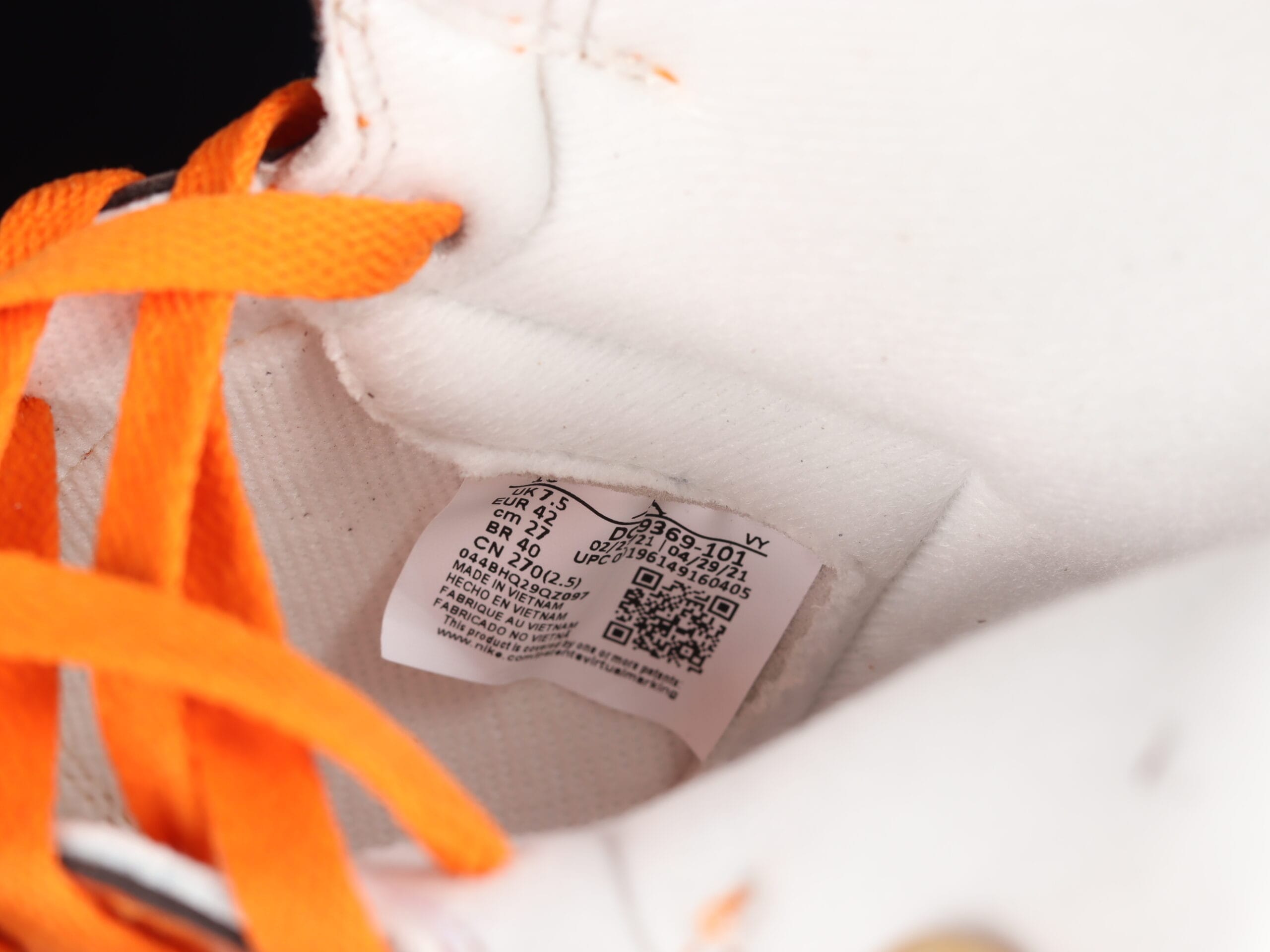 Air Jordan 1 High “Starfish”, White/Orange Red