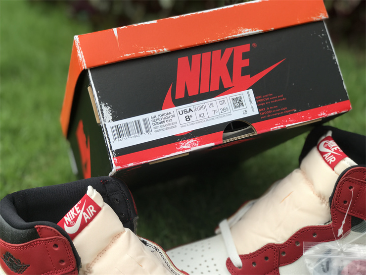 Air Jordan 1 High OG Chicago Lost and Found