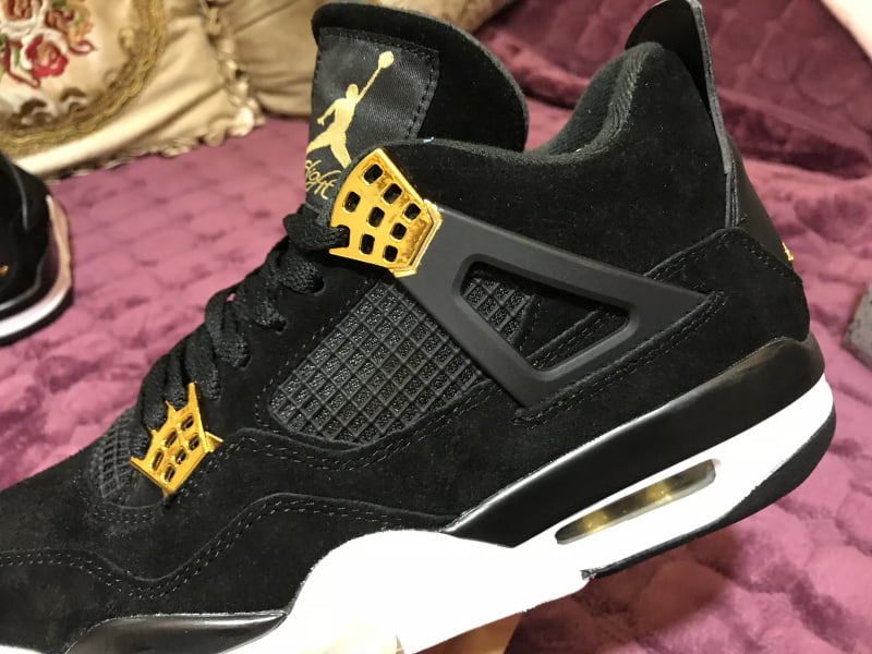Air Jordan 4 Retro ‘Royalty’