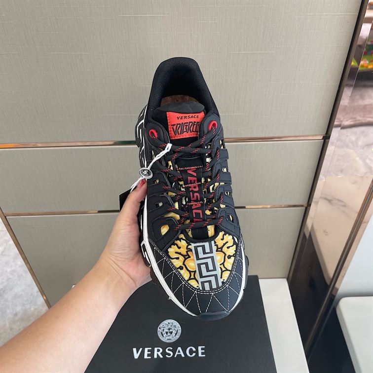 VERSACE TRIGRECA SNEAKERS – VSS001