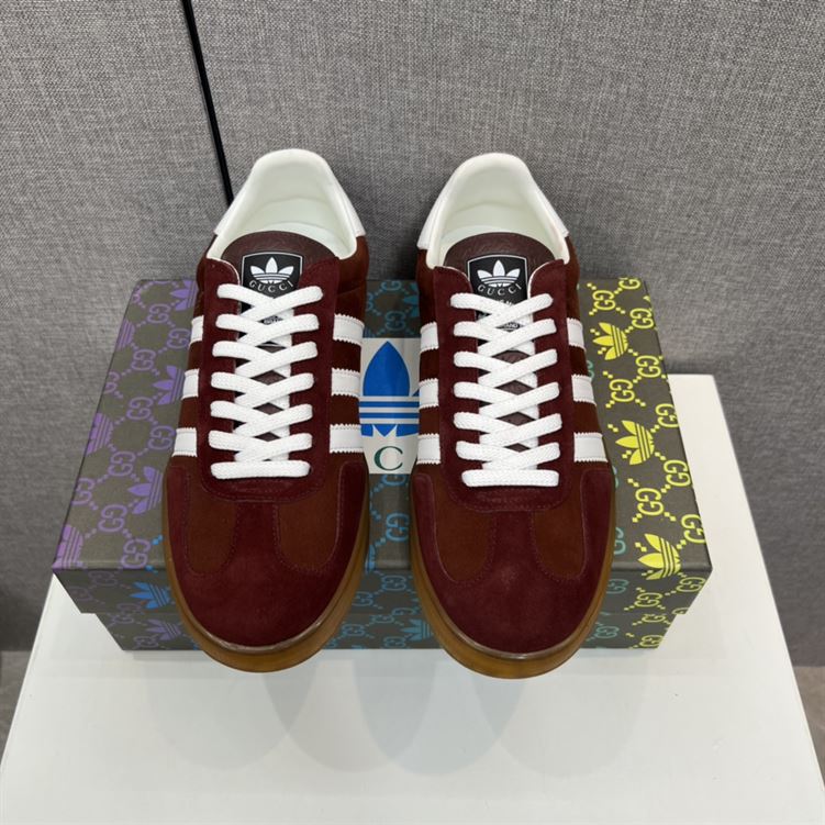 GUCCI X ADIDAS MEN’S GAZELLE SNEAKER – GCC069