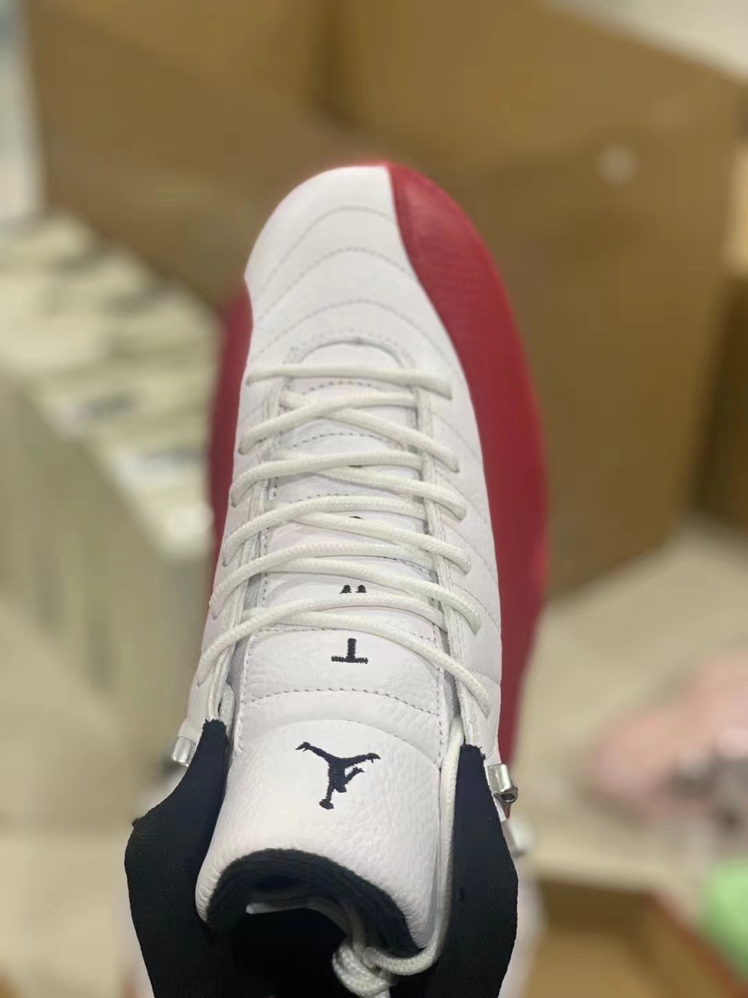 Air Jordan 12 Cherry