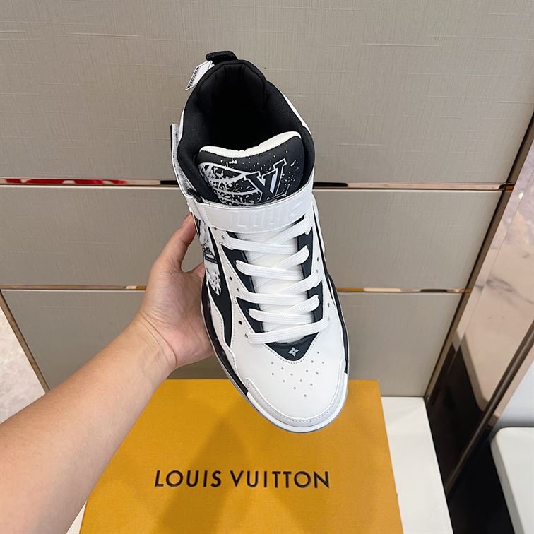 LOUIS VUITTON LV TRAINER 2 SNEAKER – LVS056