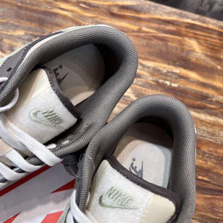 NIKE SB DUNK LOW SNEAKER – NSN018