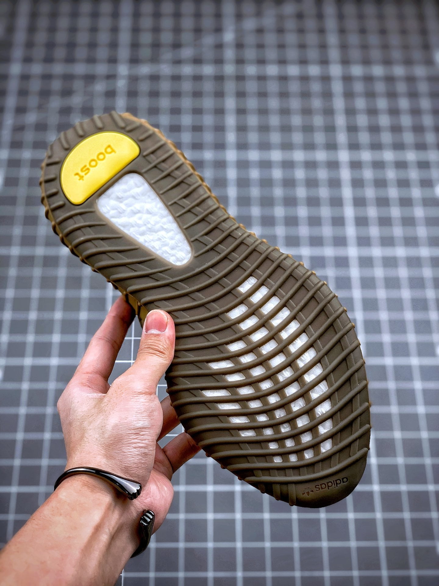 Adidas Yeezy Boost 350 V2 Earth