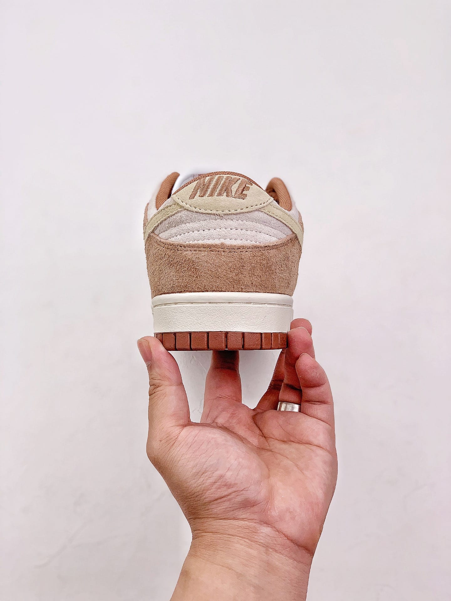 Nike Dunk Low Medium Curry