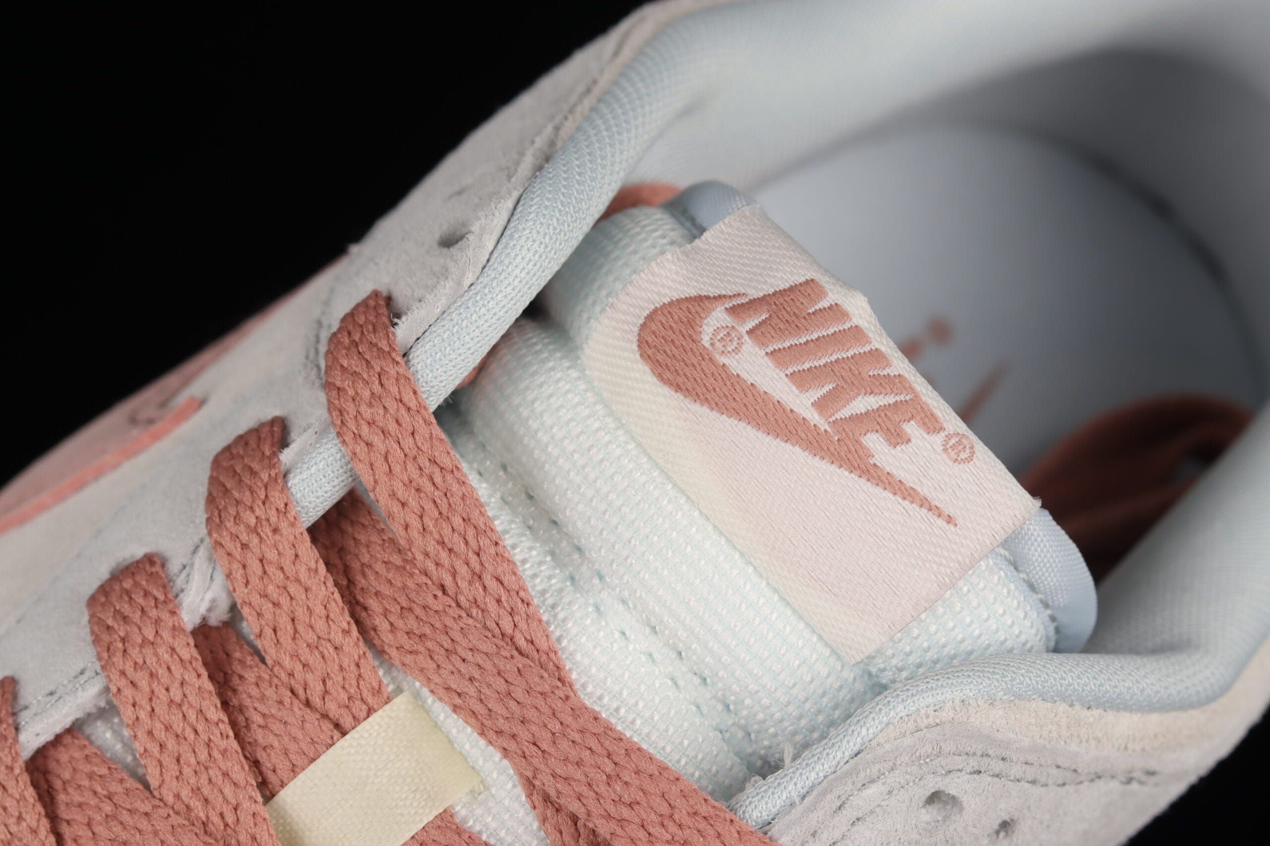 Nike Dunk Low Fossil Rose
