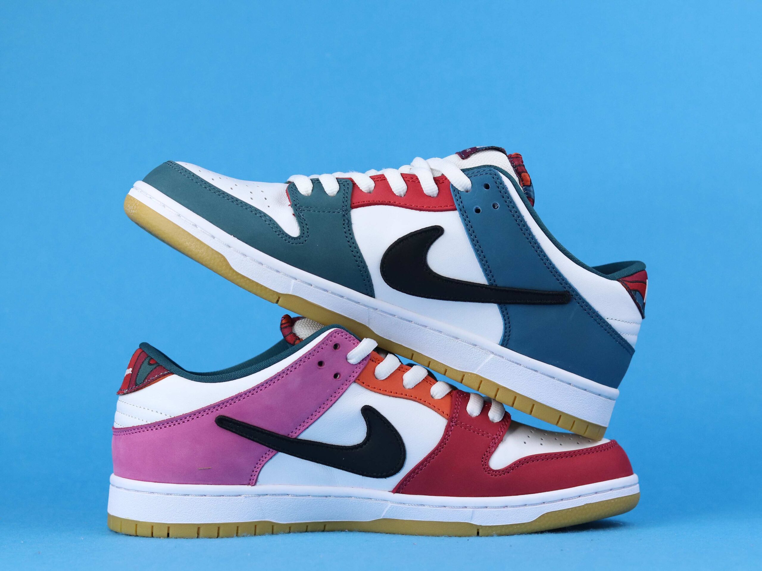 Nike Dunk SB Low Pro QS Parra (Friends & Family) (2021)