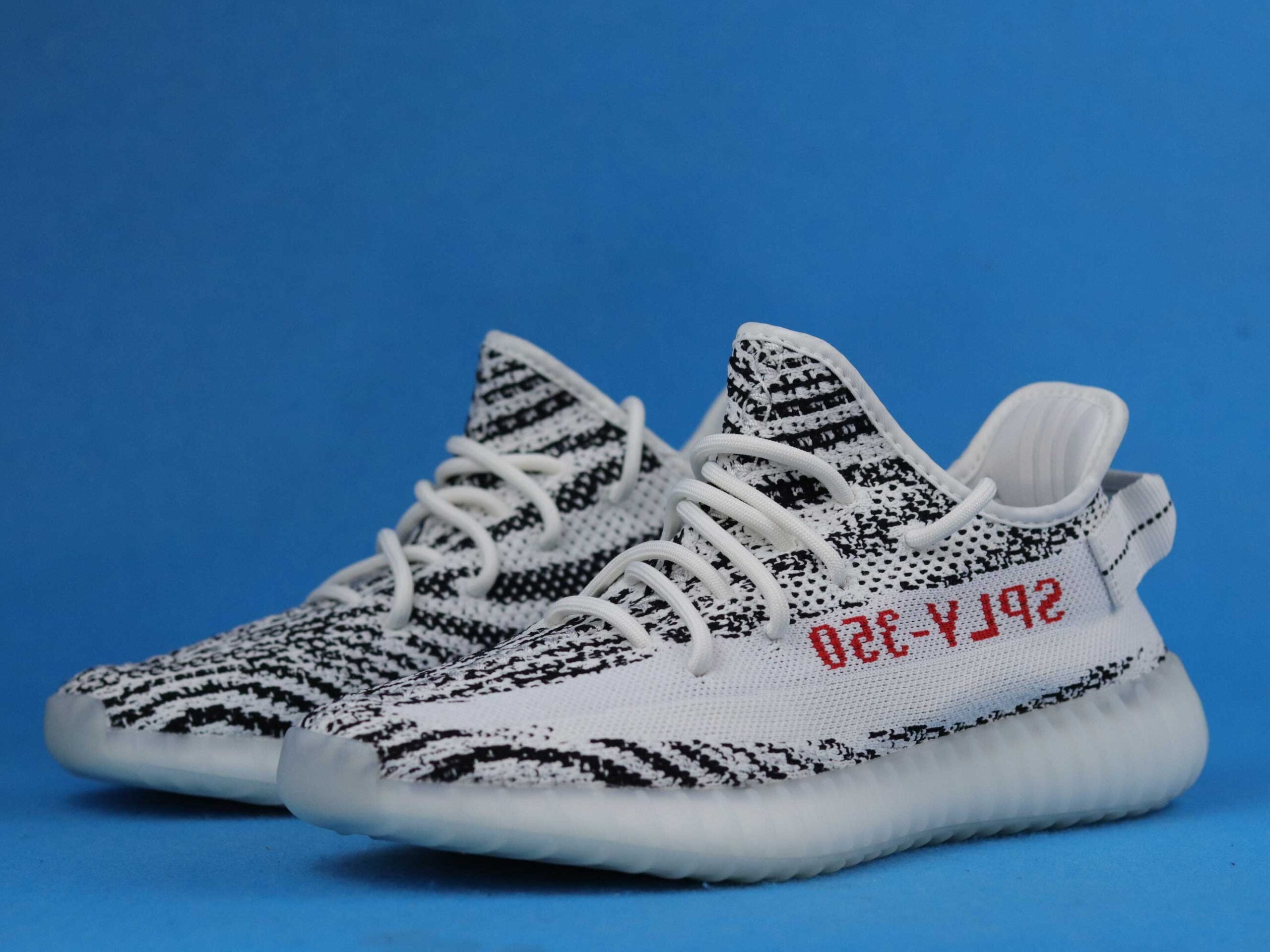 Yeezy Boost 350 V2 Zebra
