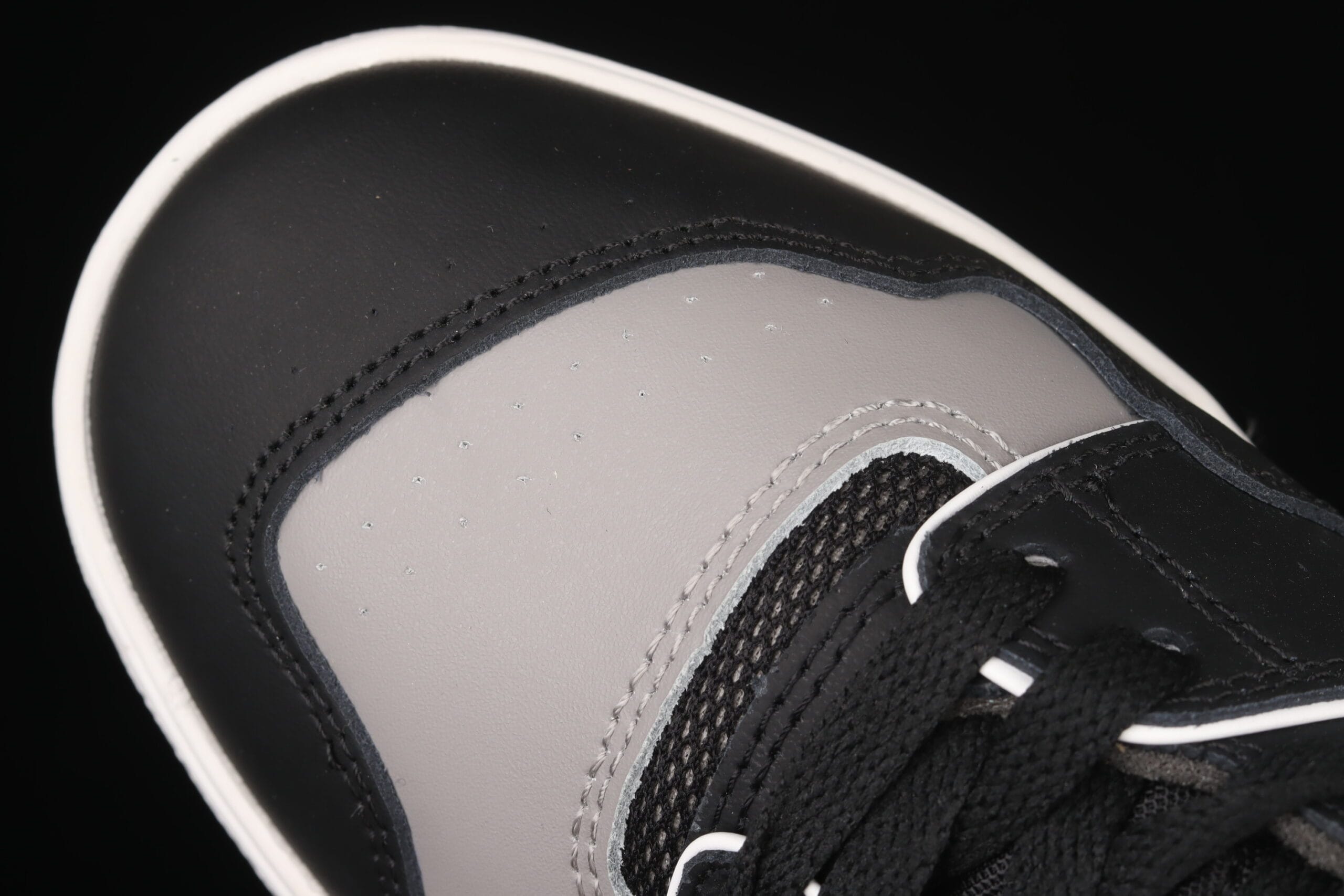 New Balance 550, Shadow