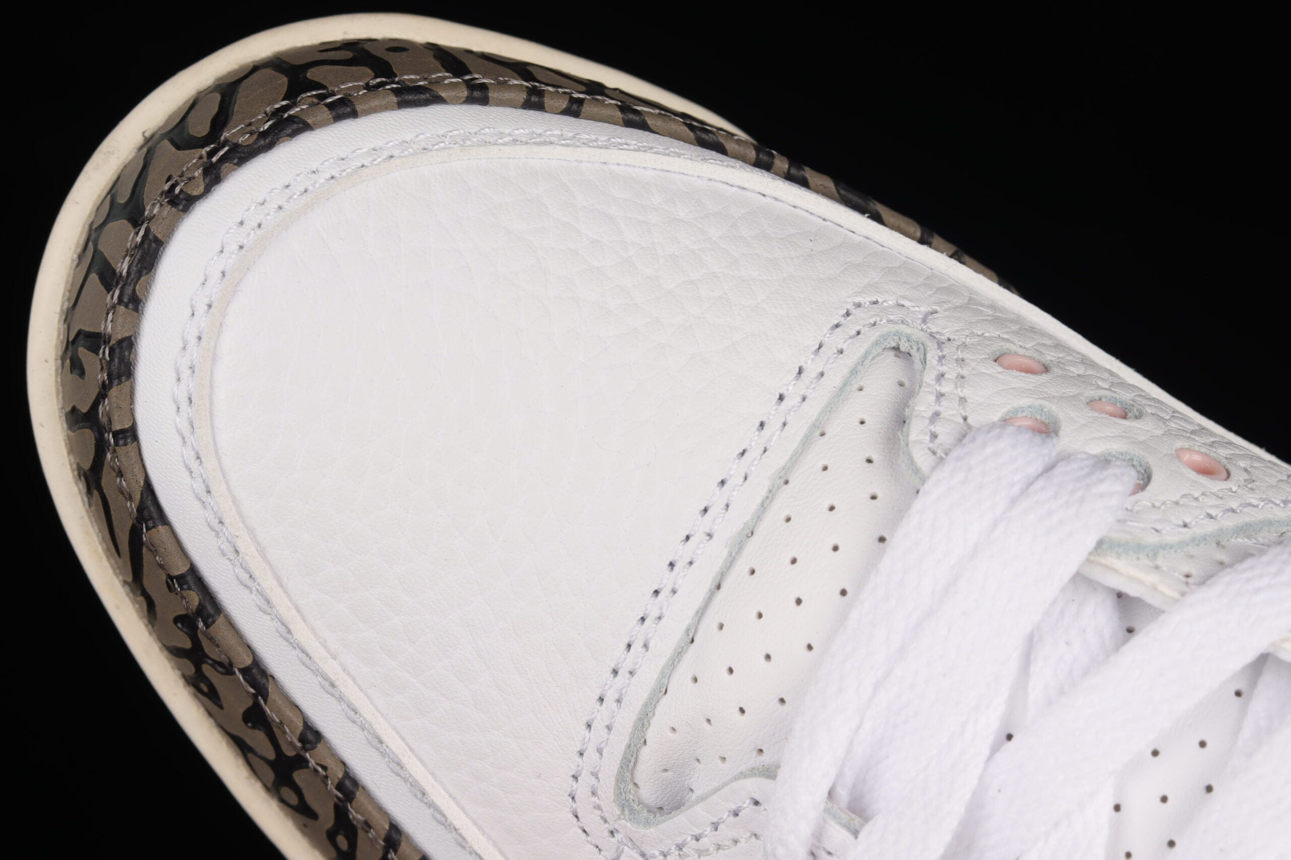 Air Jordan 3 Retro Atmosphere Neapolitan Dark Mocha