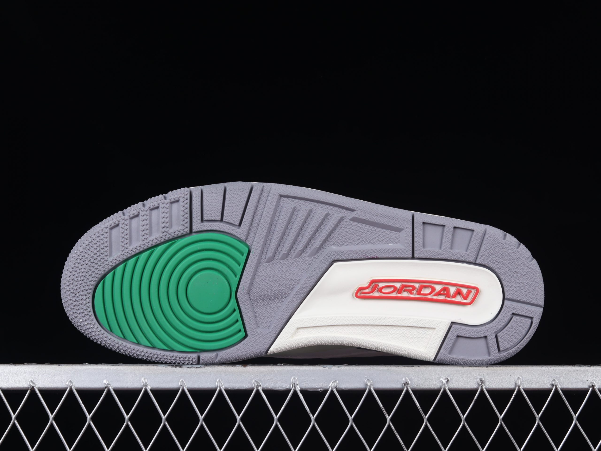 Air Jordan 3 Retro Lucky Green