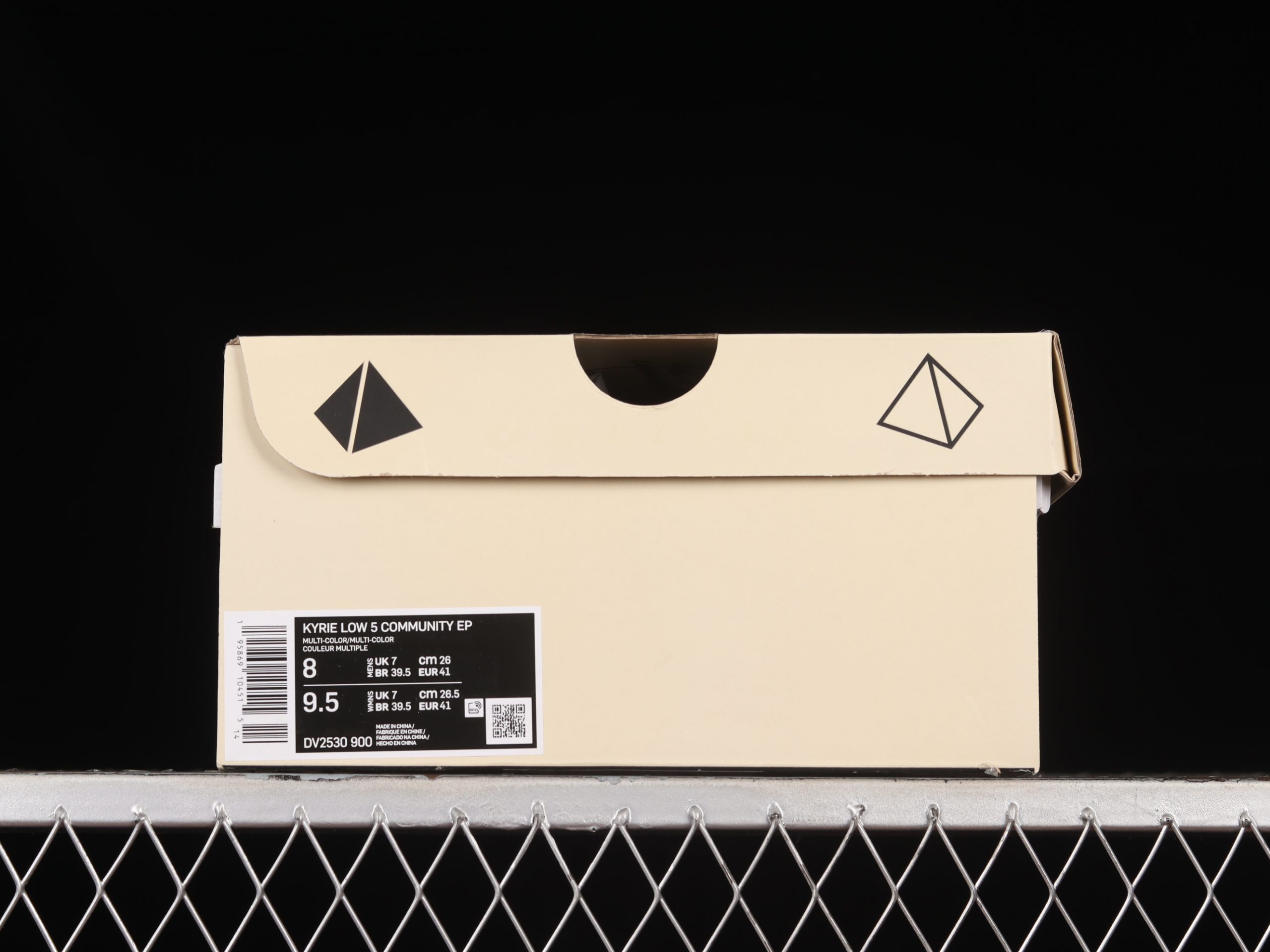 Nike Kyrie Low 5 Community