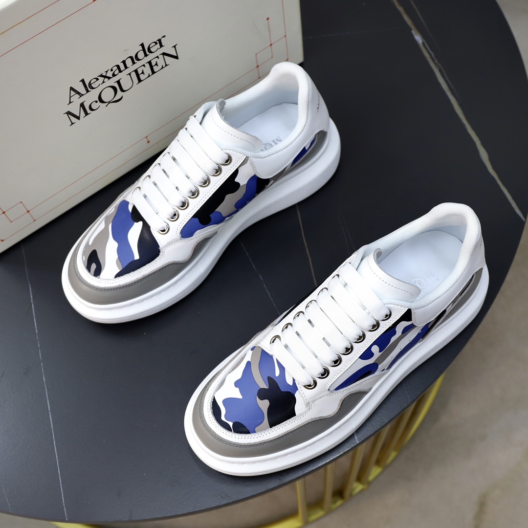 Alexander McQueen's classic star hit all-match white shoes