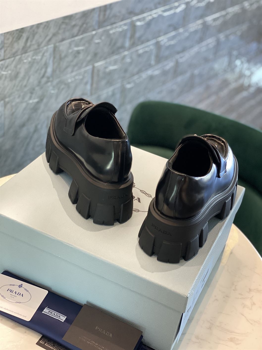 PRADA MONOLITH BRUSHED LEATHER LOAFERS – PRS034