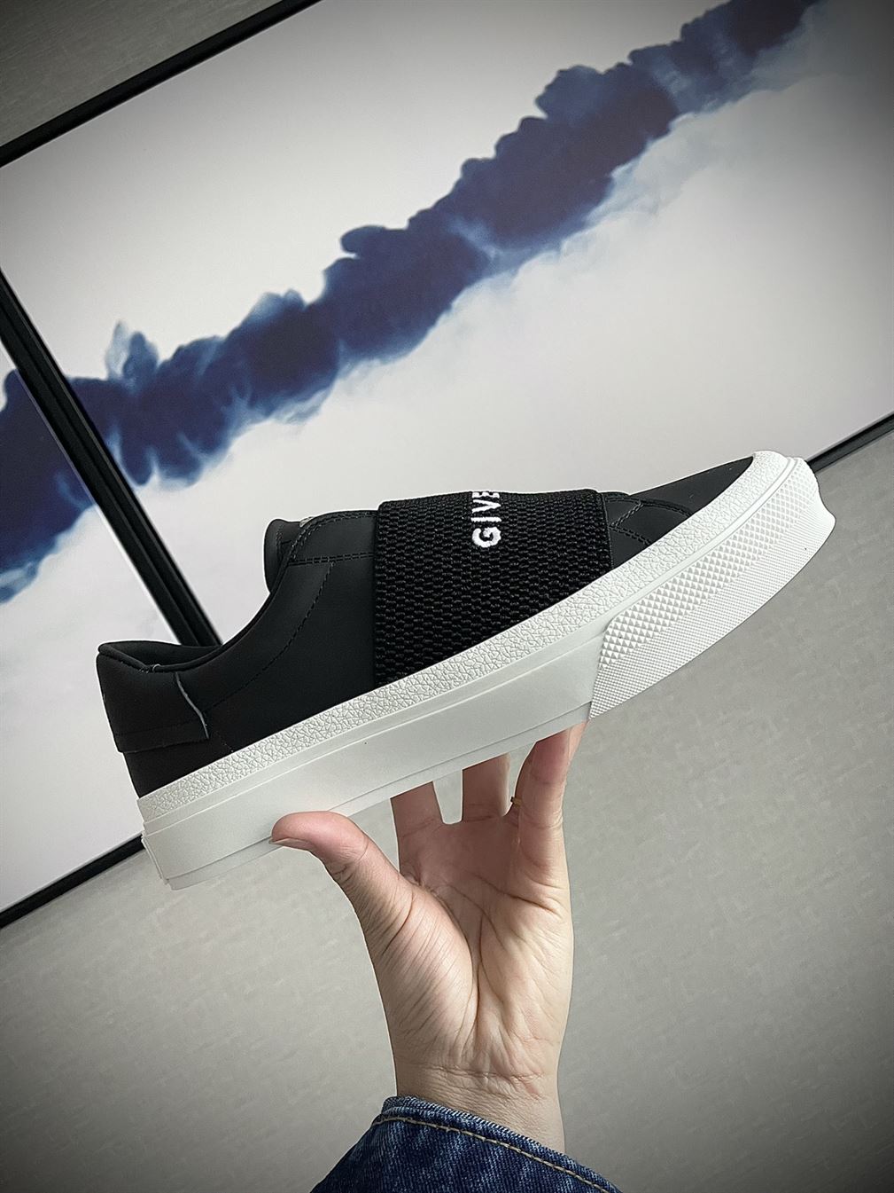 GIVENCHY SNEAKERS WITH ELASTIC BAND – GVC002