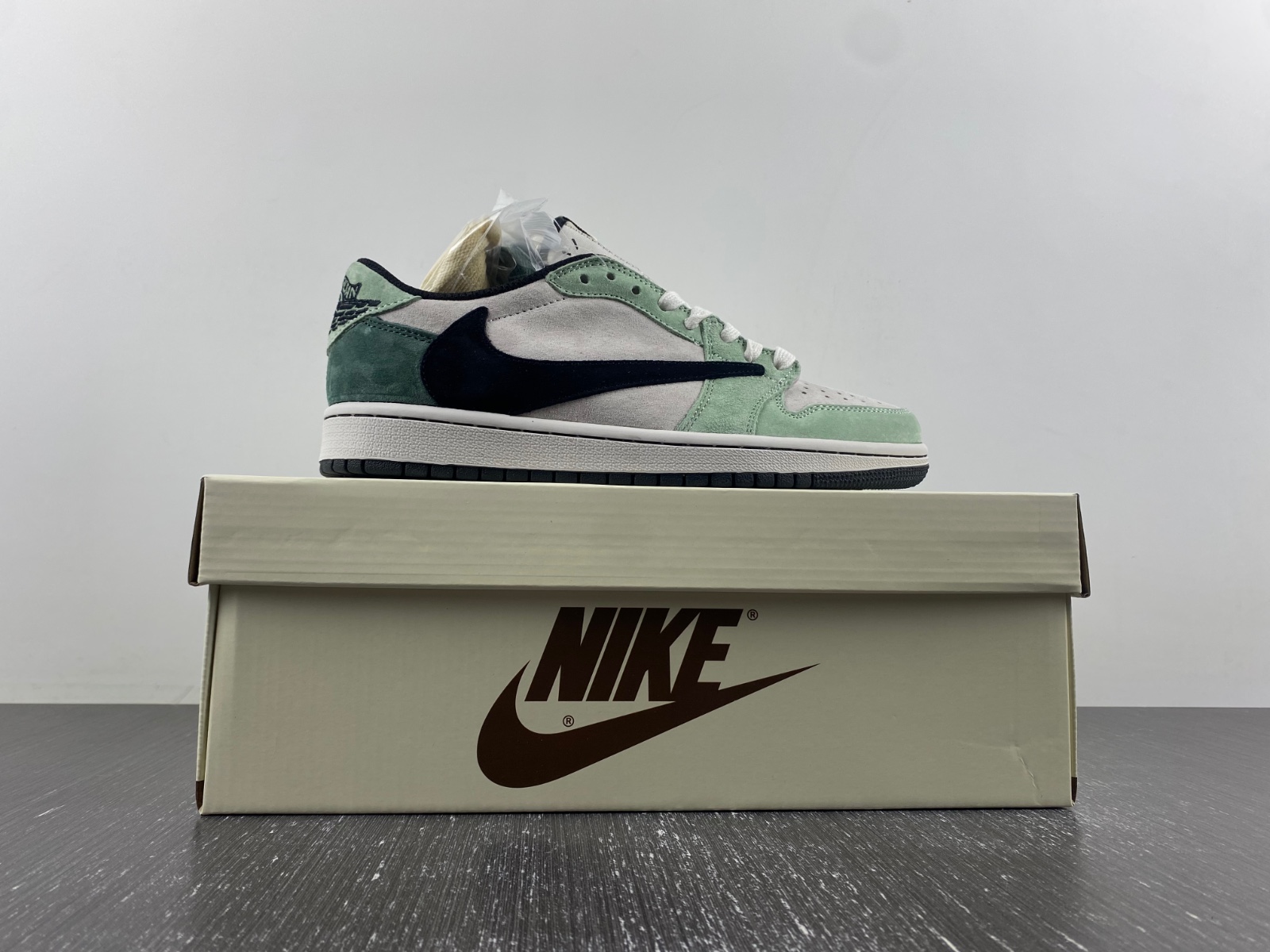 Travis Scott x Air Jordan 1 Green Black