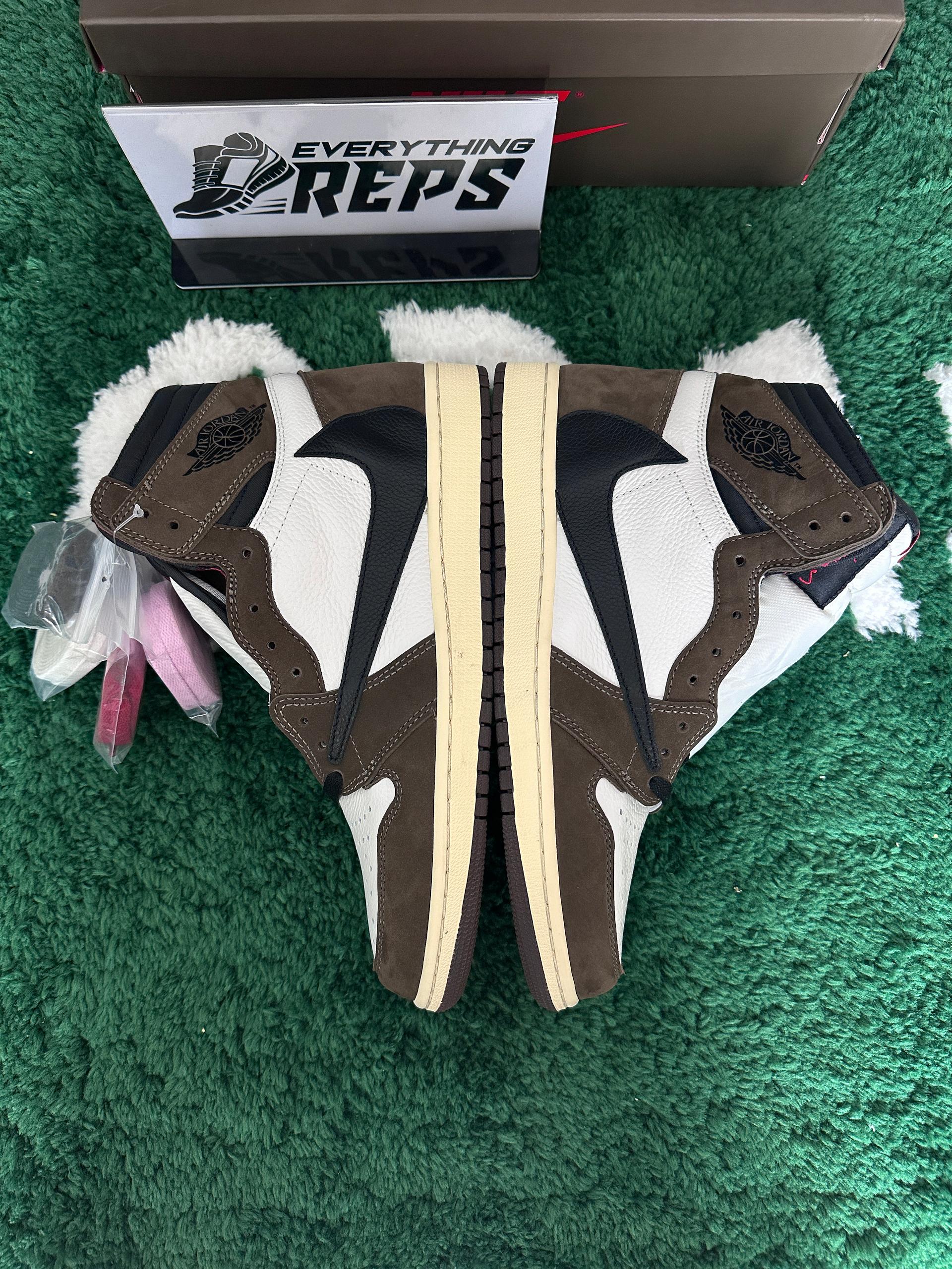 Air Jordan 1 Retro High Travis Scott Mocha