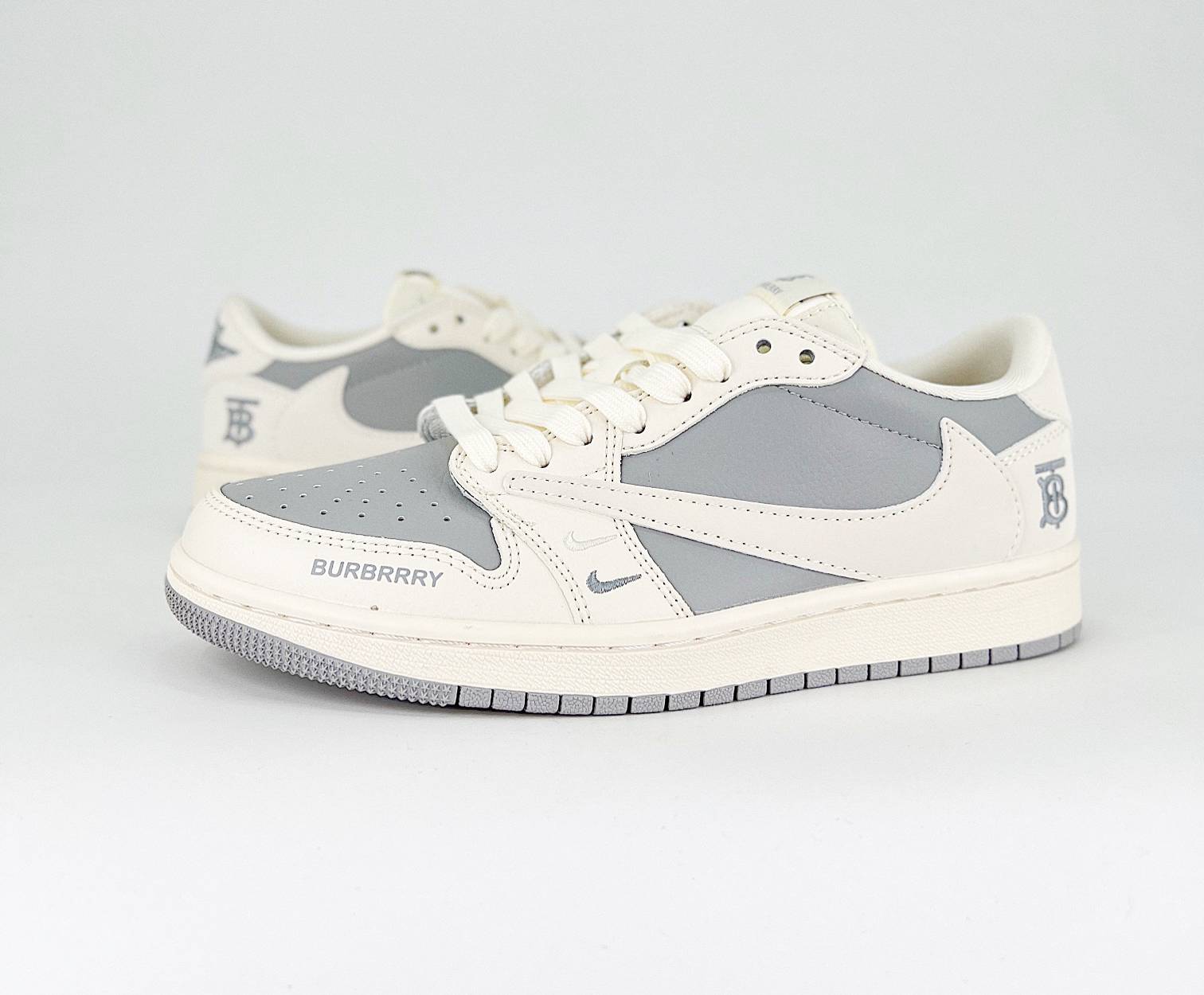 Travis Scott x Air Jordan 1 Retro Low Custom