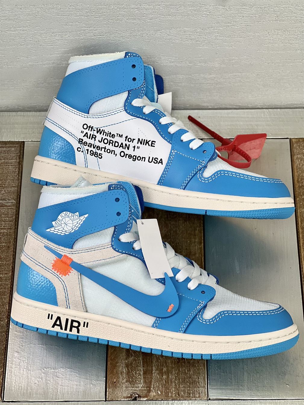 AIR JORDAN 1 RETRO HIGH OFF-WHITE UNIVERSITY BLUE – OFW031
