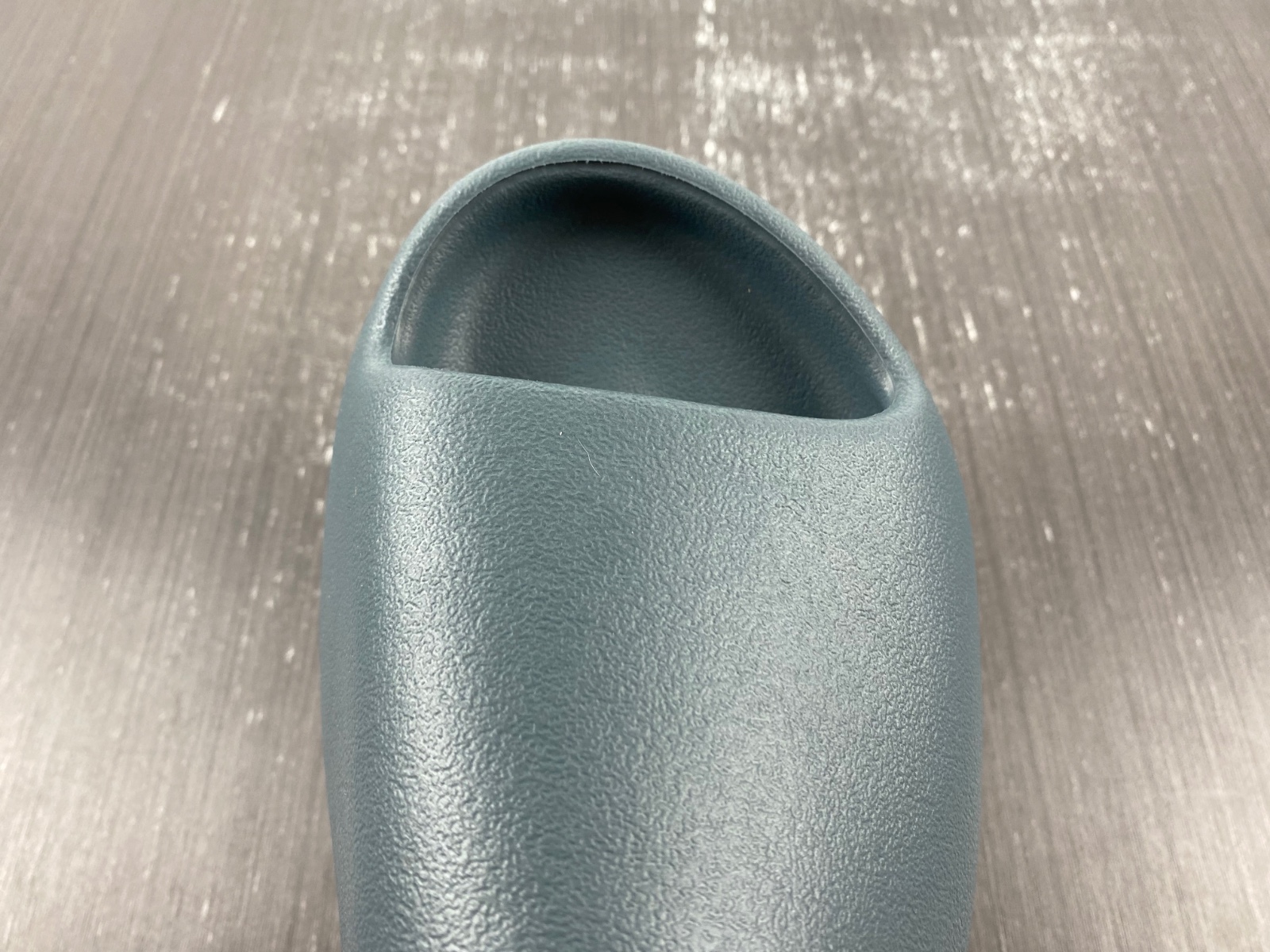 YEEZY SLIDE “Slate Marine”