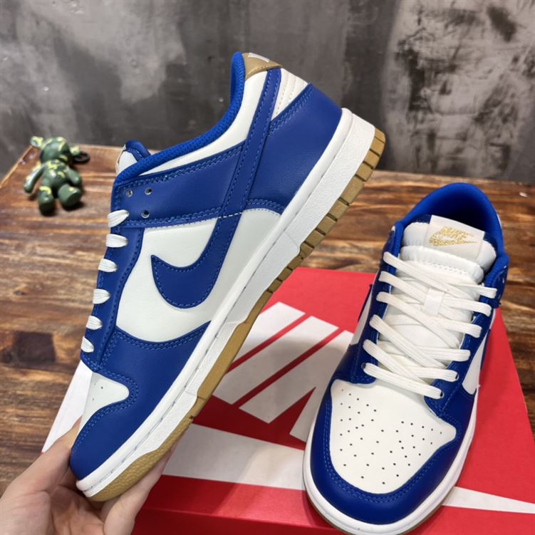 NIKE DUNK LOW KANSAS CITY RAYALS – NSN024