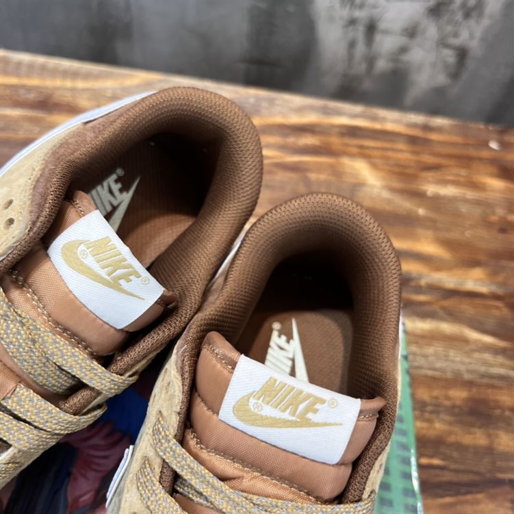 NIKE DUNK LOW SIZE? DARK DRIFTWOOD – NSN027