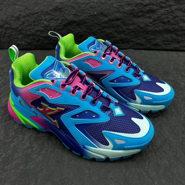 LOUIS VUITTON RUNNER TATIC BLUE – LVS170