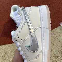 Nike SB Dunk Low Diamond Supply Co White Diamond