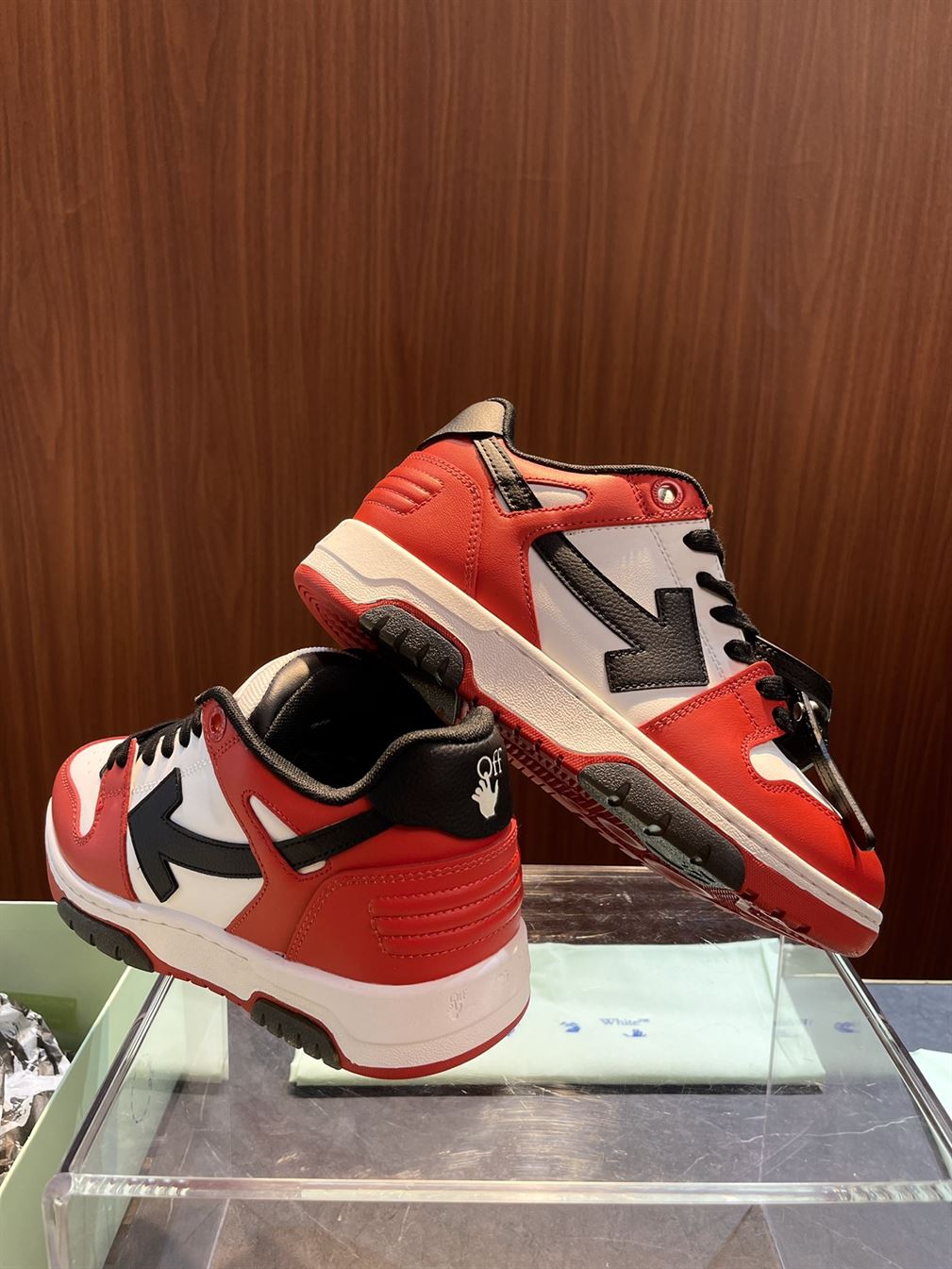 OFF-WHITE OUT OF OFFICE OOO BLACK WHITE RED – OFW025