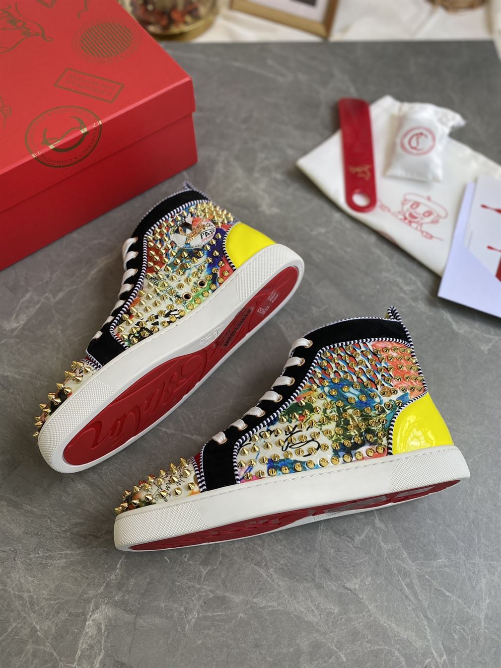 CHRISTIAN LOUBOUTIN HIGH TOP SNEAKER – CLS014